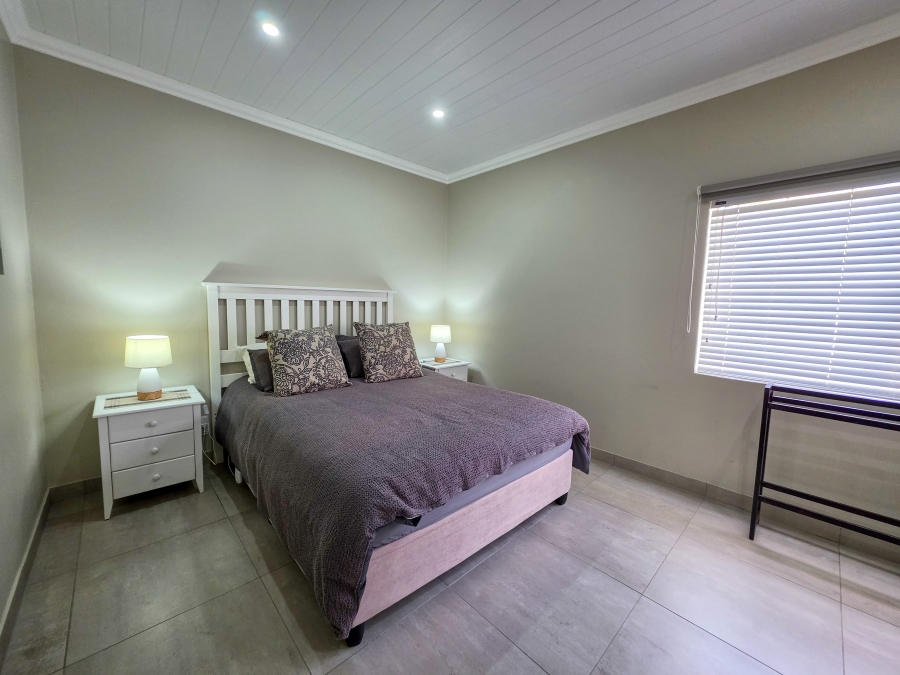 5 Bedroom Property for Sale in Stilbaai Wes Western Cape